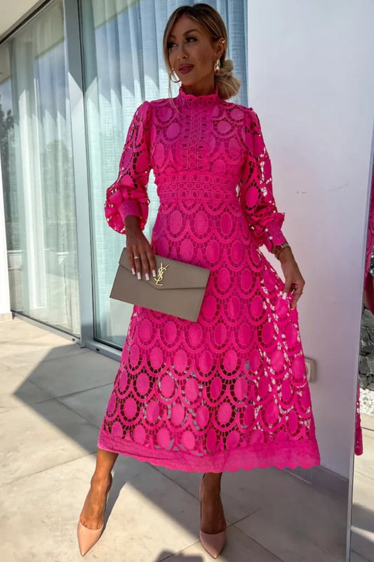 Scarlett | Roze Kanten Midi Jurk met Hoge Hals en Puff Mouwen
