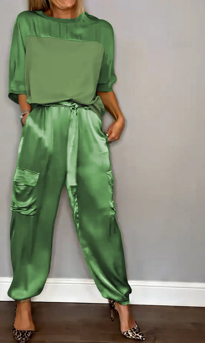 AMELIA | Compleet Twee Stukken Blouse en Cargo Broek Chic